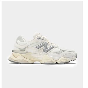 NEW BALANCE 9060 SEA SALT WITH CONCRETE AND SILVER METALLIC NWT